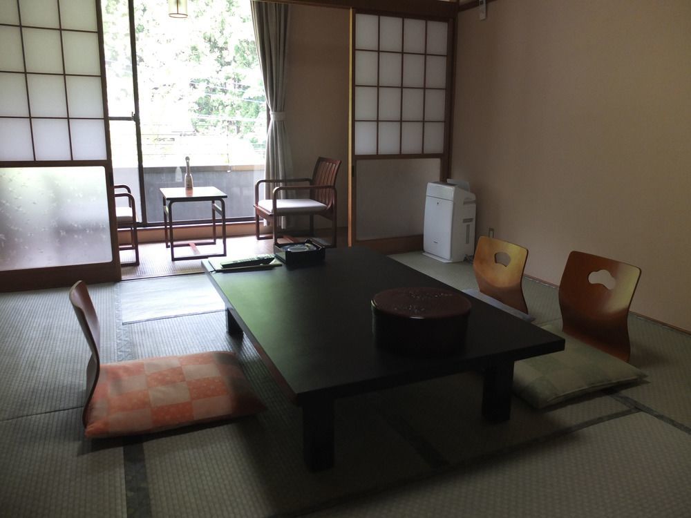 Nikko Green Hotel Natsukashiya Fuwari Exteriör bild